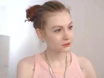 Freechat kiraninetails on Chaturbate