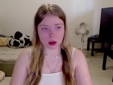 kitten_jenny01 — Take off my top #british #puffynipples #new #natural #bigboobs [860 tokens remaining]