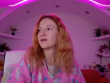 Freechat ladybigsmile on Chaturbate