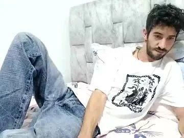 Freechat latinlustandfrenchkiss on Chaturbate