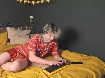 Freechat lilteddyboy on Chaturbate