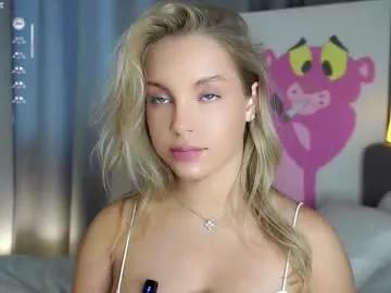 Freechat lipswithsmileonthem on Chaturbate