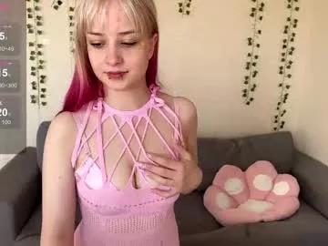 Freechat lorilorilorilori on Chaturbate