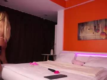 Freechat lovingblondie on Chaturbate