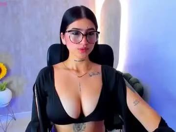 luanabonasx — GOAL: 2finger pussy and lick fingers [469 tokens remaining] Today I want to explode jets Triki Triki Halloween #squirt #gemini #lovense #naturalbigboobs #latina