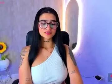 luanabonasx — GOAL: play with me I deserve a squirt [2222 tokens remaining] Today I want to explode jets Triki Triki Halloween #squirt #gemini #lovense #naturalbigboobs #latina