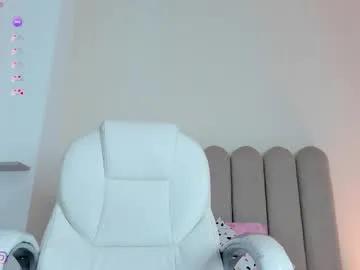 luciana_fuster18's avatar