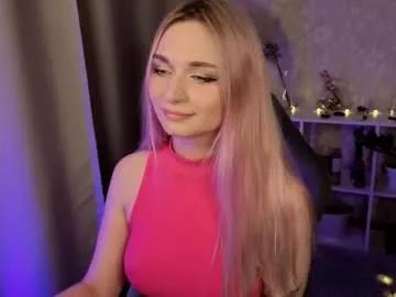 Freechat lucysbrain on Chaturbate