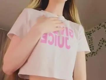 lumapop — Goal: Sensually suck my finger! My name is Kate, I am #18 years old!  #lovense #skinny #teen #shy [30 tokens remaining]