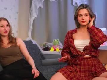 maureencoombs — Lilly though we were make a reels, but she turnes naked | GOAL - she doesn't know she's gonna get ice on her nipples #shy #new #cute #bigboobs #couple [210 tokens remaining]