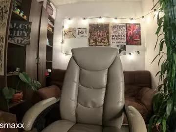 Freechat max_greenn on Chaturbate