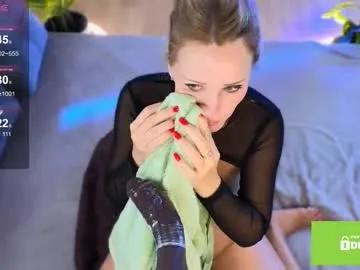 Freechat melenn_ on Chaturbate