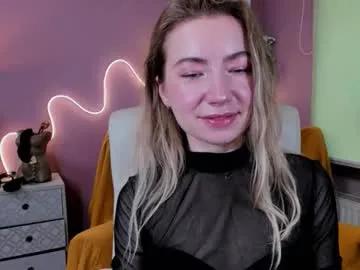 mia_luxx92 on Chaturbate