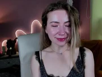 mia_luxx92 on Chaturbate