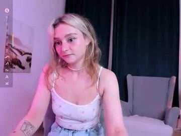 Freechat michellecoy on Chaturbate