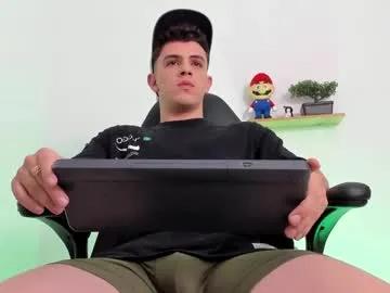 Freechat mikecooper_ on Chaturbate