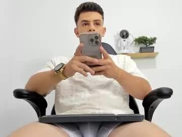 Freechat mikecooper_ on Chaturbate