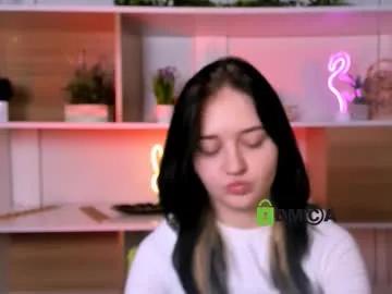 miki_ti — GOAL: blow kiss [150 tokens remaining] Welcome to my room! #new #18 #pretty #young #smoke