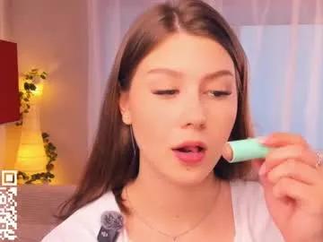 Freechat minditrelles on Chaturbate