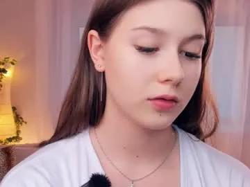 Freechat minditrelles on Chaturbate