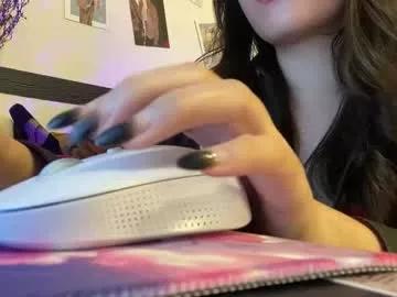 Freechat mirafloat on Chaturbate