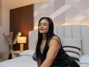 Group mommy_naughty_ on Chaturbate