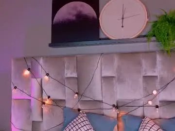 Freechat nahomicampbell_ on Chaturbate