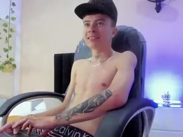 nascary_fox on Chaturbate