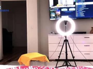 Freechat naughtyobsessions on Chaturbate