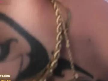 Freechat ohyesly_ on Chaturbate