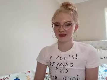 Away petite_cupcake on Chaturbate