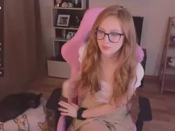 plastic_beach on Chaturbate