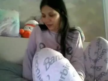Freechat princessyyara on Chaturbate