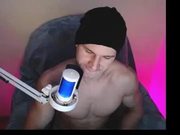 Freechat puremenshape on Chaturbate