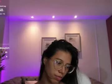 Freechat raven_stonee on Chaturbate