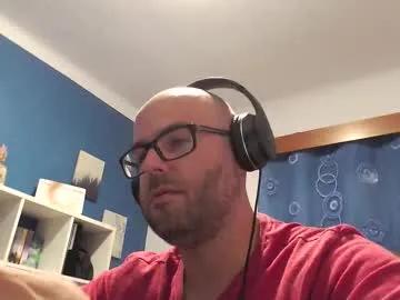 Freechat ravingr3d3 on Chaturbate
