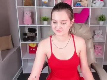 renesmy_black on Chaturbate