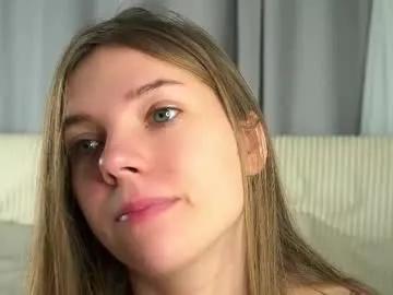 Freechat roxannastoo on Chaturbate