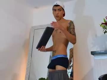 Freechat russell_adams_ on Chaturbate