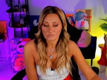 Freechat sarahholly on Chaturbate