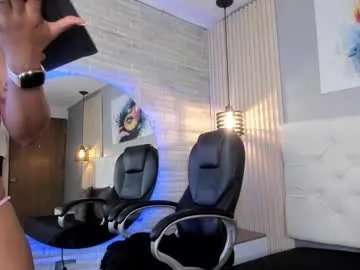 Freechat scarletbaker__ on Chaturbate