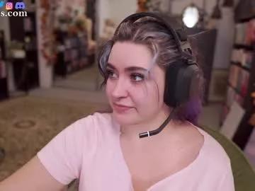 Freechat serareads on Chaturbate