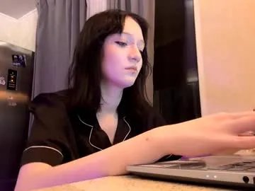 Freechat shirleyboulet on Chaturbate