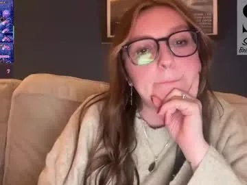 Freechat short_sweetpea on Chaturbate