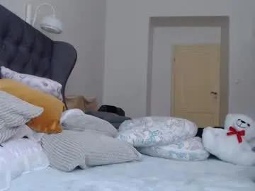 Freechat single_fox_4u on Chaturbate