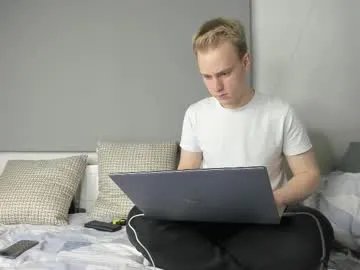 successful_kevin on Chaturbate 