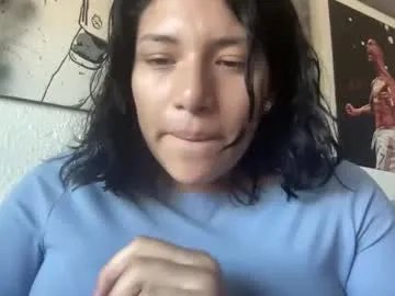 suzyishellawet on Chaturbate