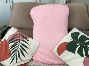 suzysummerrrrrrrrr on Chaturbate