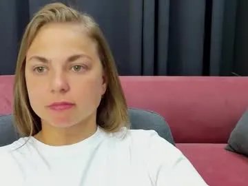 Freechat tataflower on Chaturbate