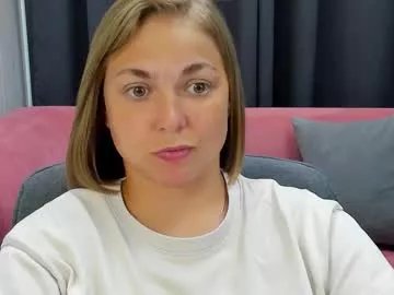 Freechat tataflower on Chaturbate